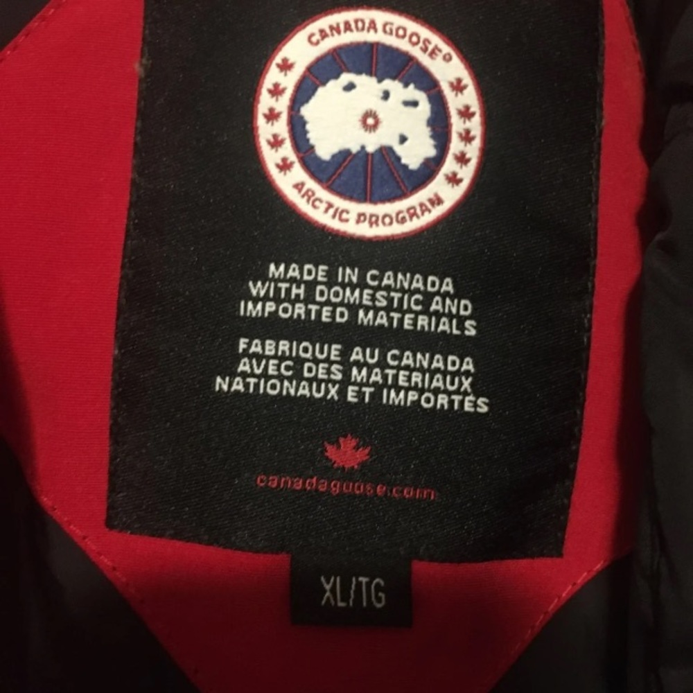 Canada goose Chilliwack bomber NWOT
